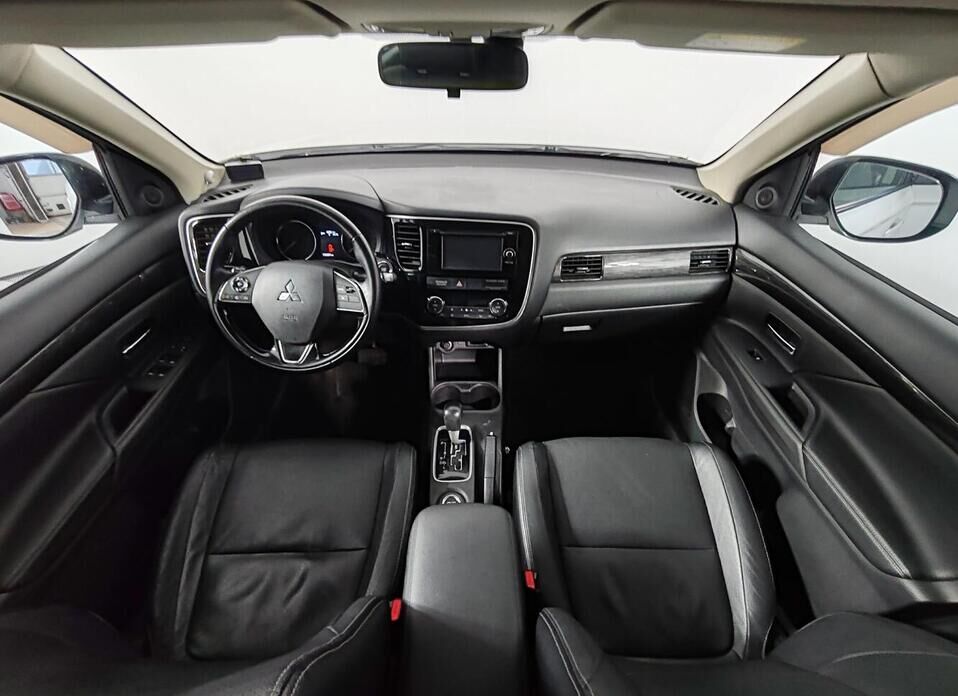 Mitsubishi Outlander, III Рестайлинг 2 2.0 CVT (146 л.с.) 4WD