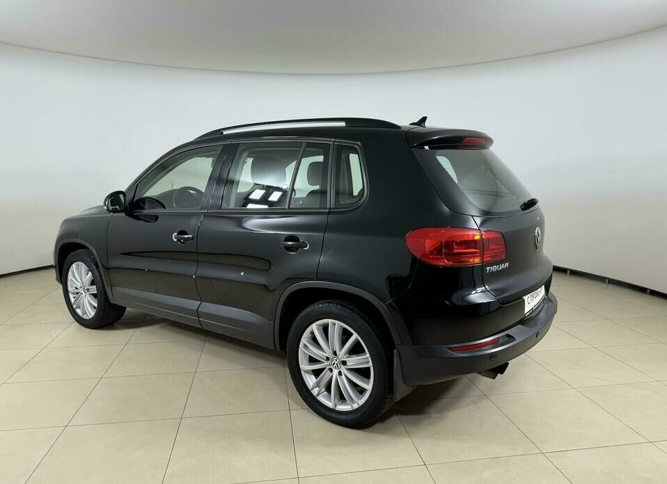 Volkswagen Tiguan 2.0d AT (140 л.с.) 4WD