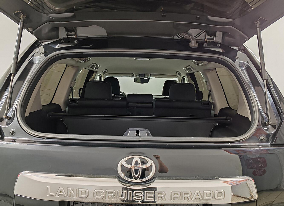 Toyota Land Cruiser Prado, 150 Series Рестайлинг 2 2.8d AT (177 л.с.) 4WD