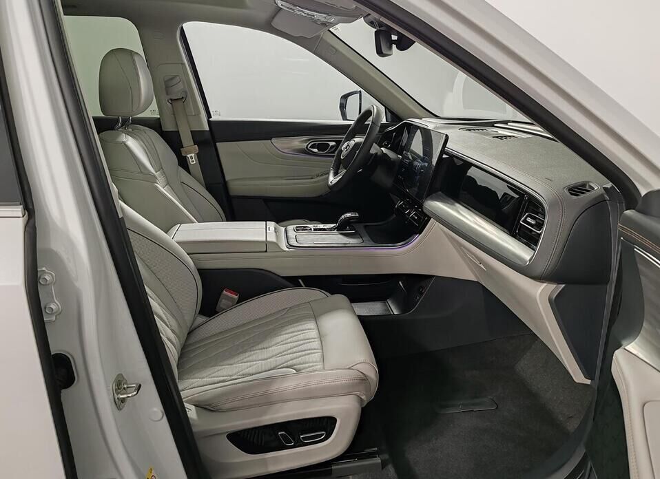 GAC GS8, II 2.0 AT (231 л.с.) 4WD