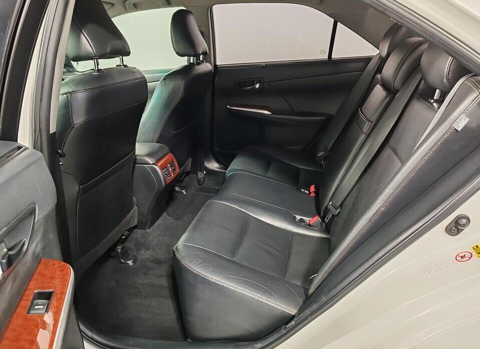 Toyota Camry, VII (XV50) 3.5 AT (249 л.с.)