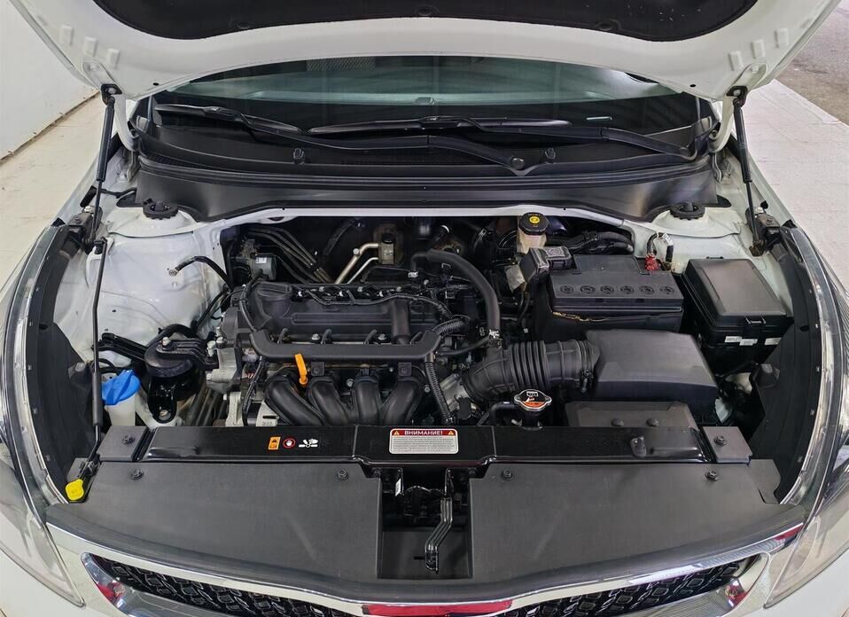 Kia Rio, IV X-Line 1.4 MT (100 л.с.)