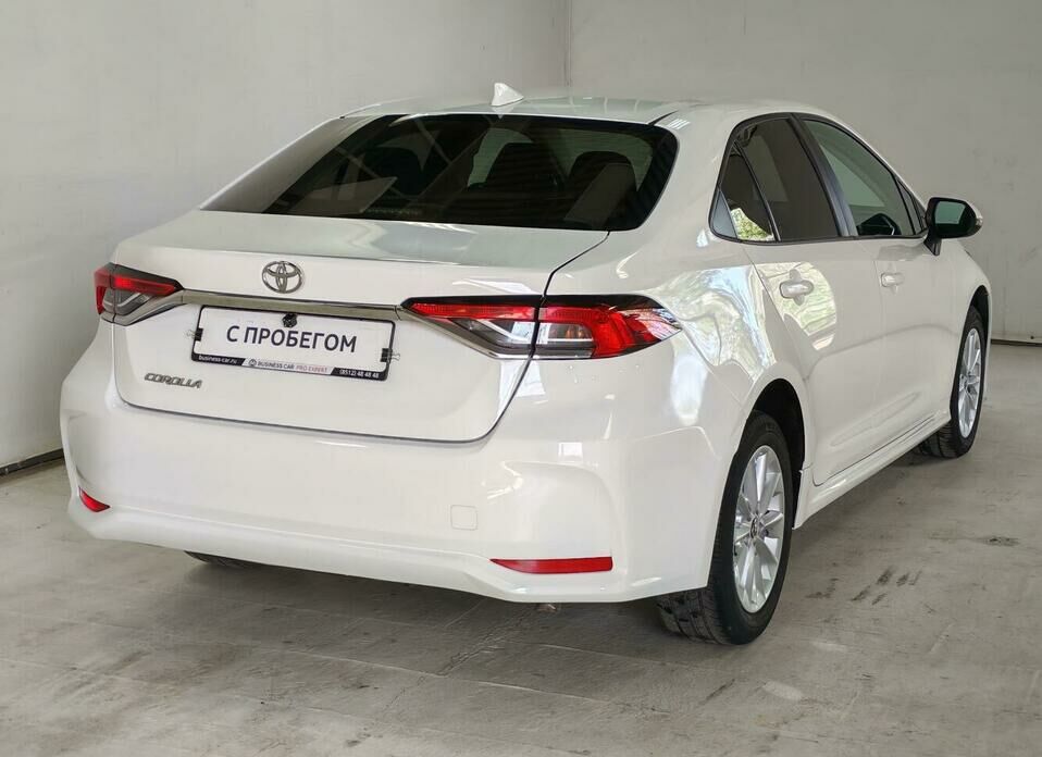 Toyota Corolla 1.6 CVT (122 л.с.)