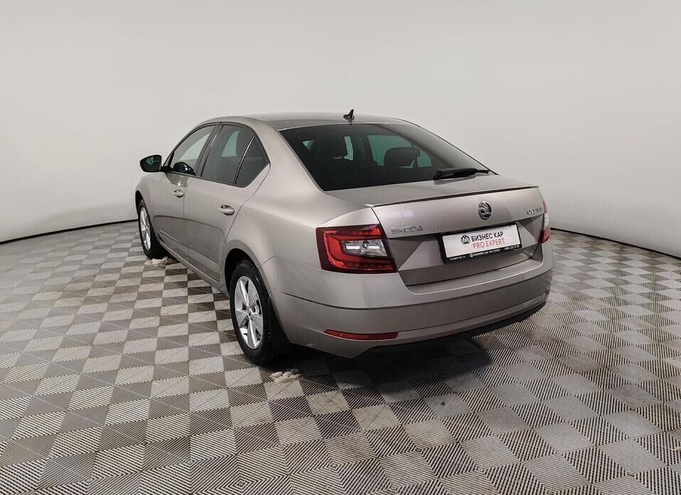 Skoda Octavia, III (A7) Рестайлинг 1.8 AMT (180 л.с.)