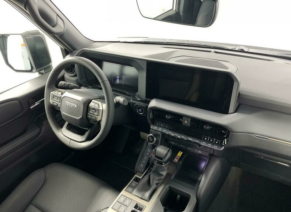 Toyota Land Cruiser Prado 2.8d AT (204 л.с.) 4WD