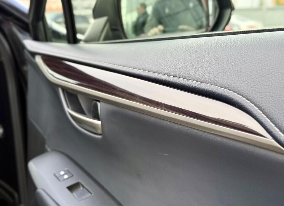 Lexus NX, I 200 2.0 CVT (150 л.с.) 4WD