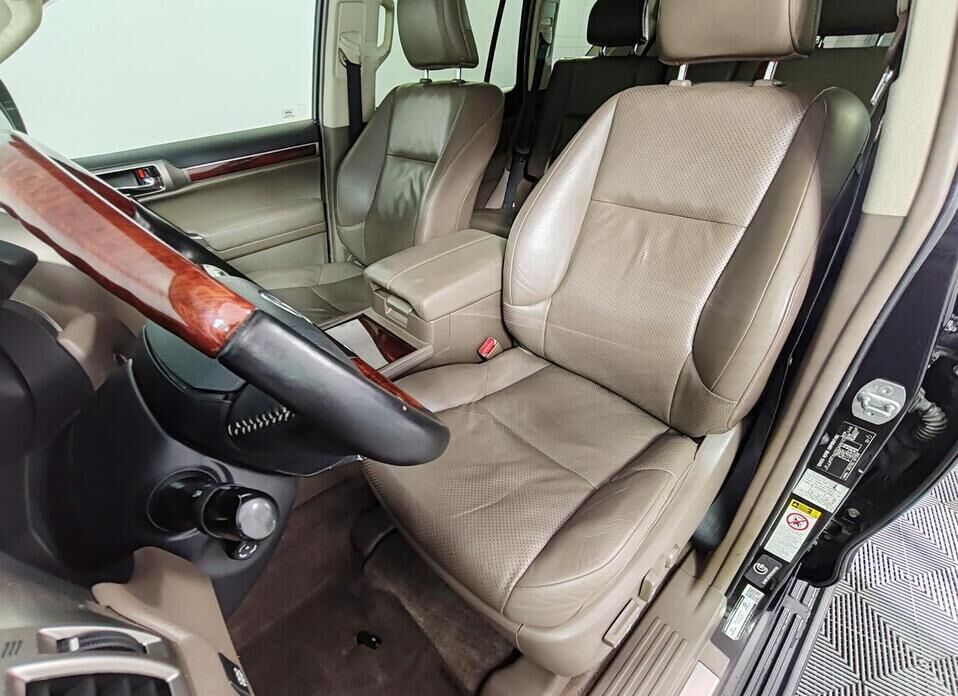 Lexus GX, II 460 4.6 AT (296 л.с.) 4WD