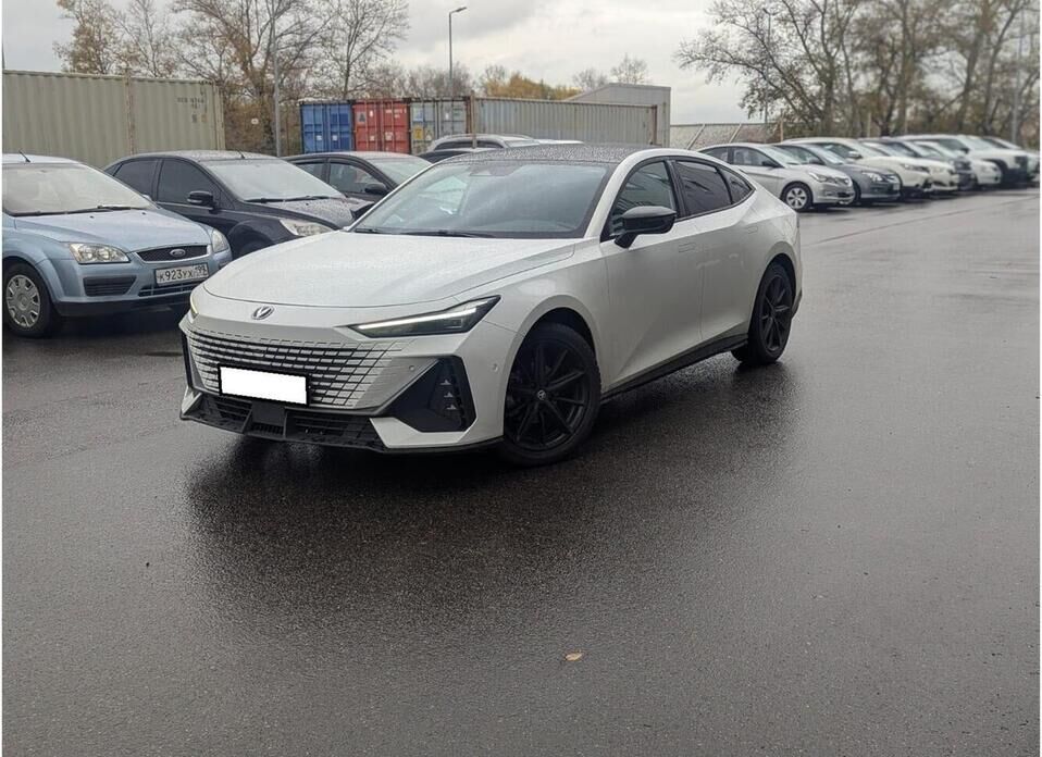 Changan UNI-V 1.5 AMT (181 л.с.)