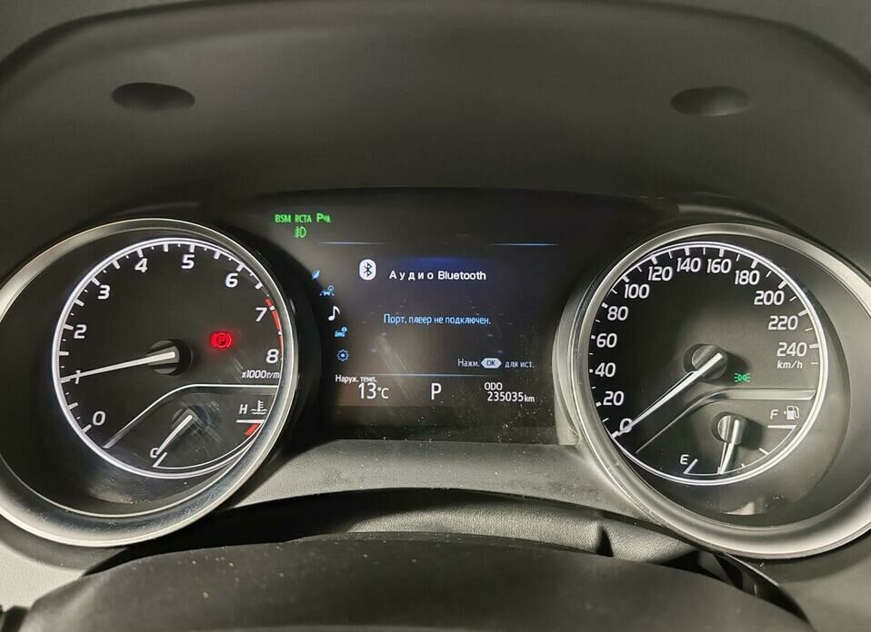 Toyota Camry 3.5 AT (249 л.с.)