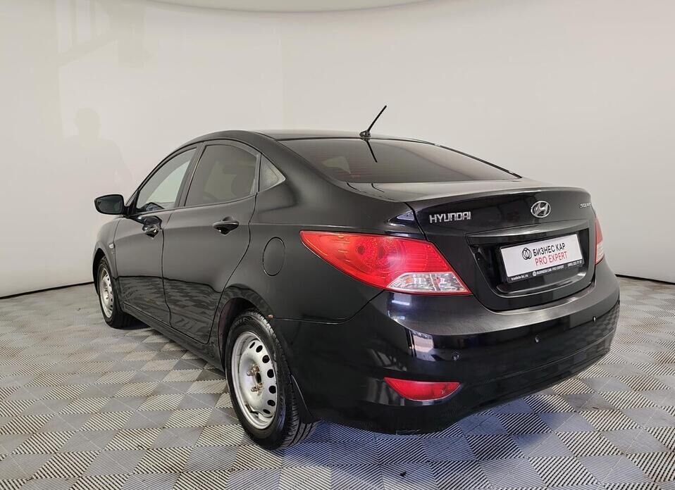 Hyundai Solaris 1.6 AT (123 л.с.)