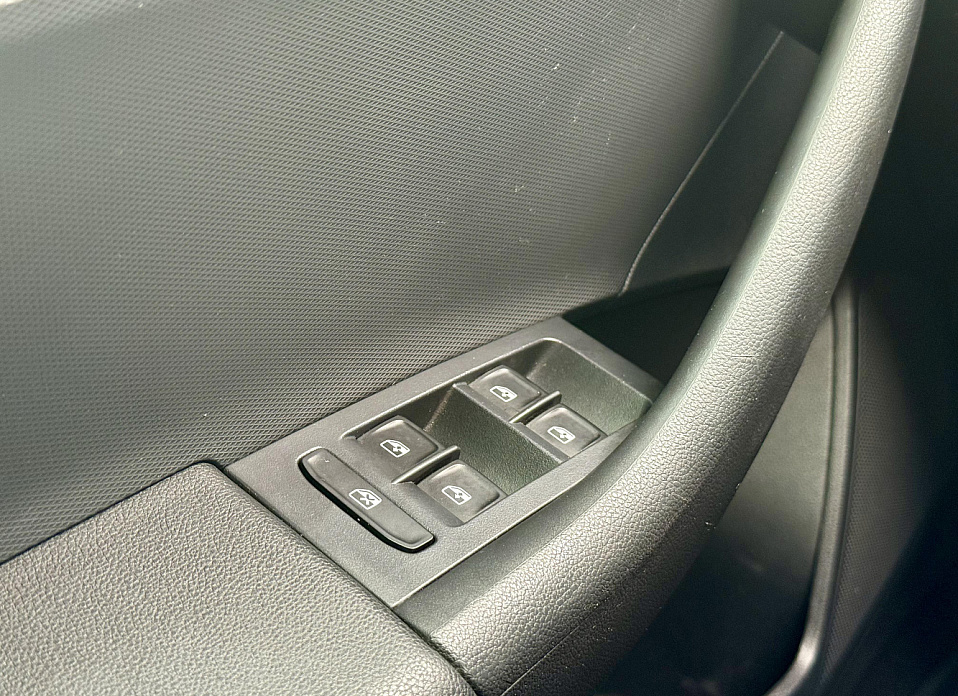 Skoda Rapid, I Рестайлинг 1.6 MT (90 л.с.)