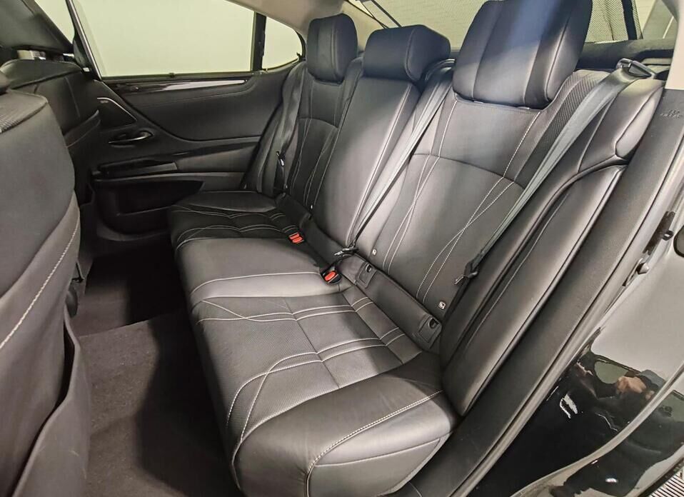 Lexus ES, VII 350 3.5 AT (249 л.с.)