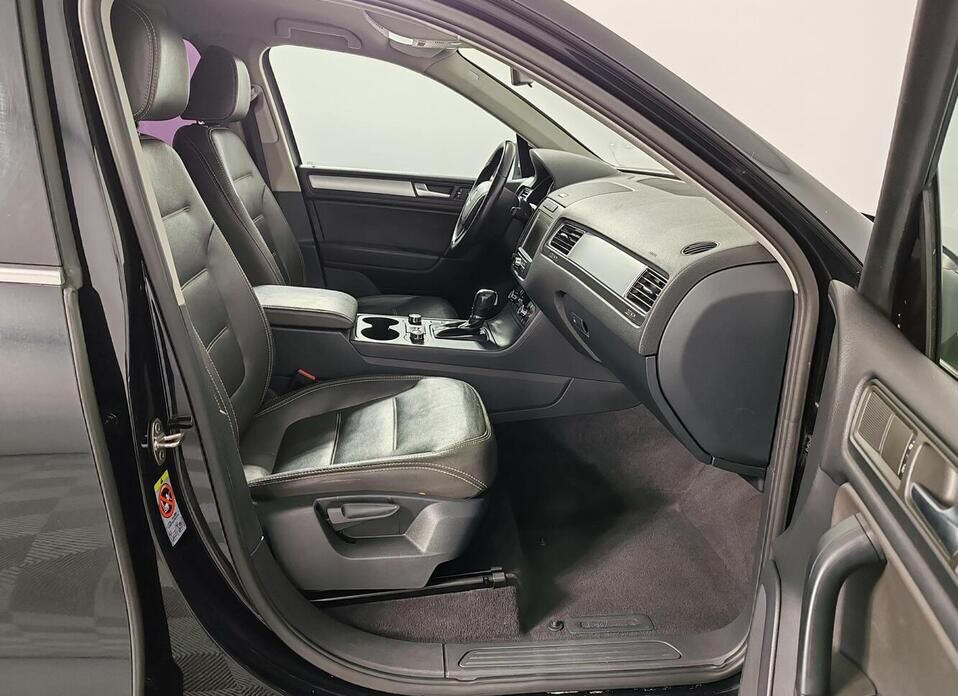 Volkswagen Touareg 3.6 AT (249 л.с.) 4WD