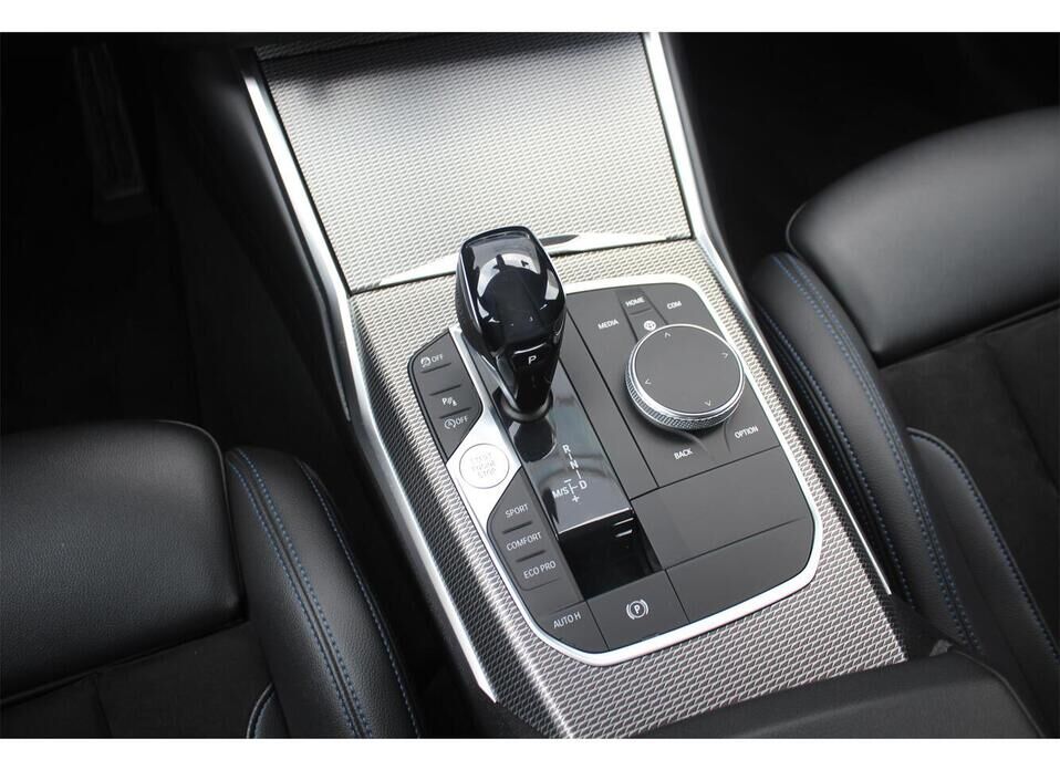 BMW 3 серии, VII (G2x) 320i xDrive 2.0 AT (184 л.с.) 4WD