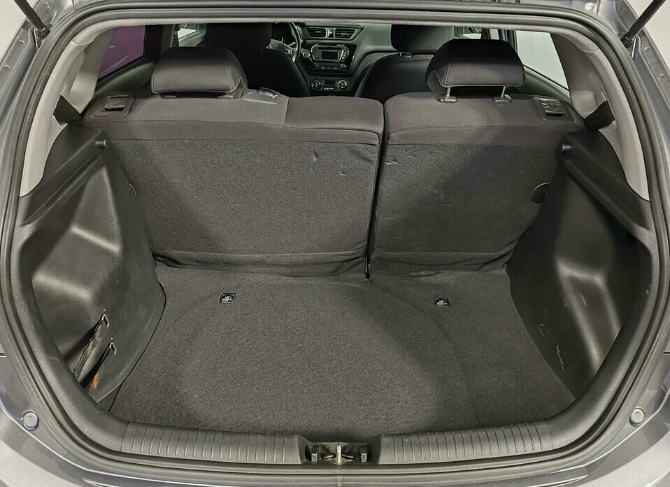 Kia Rio 4-speed 1.6 AT (123 л.с.)