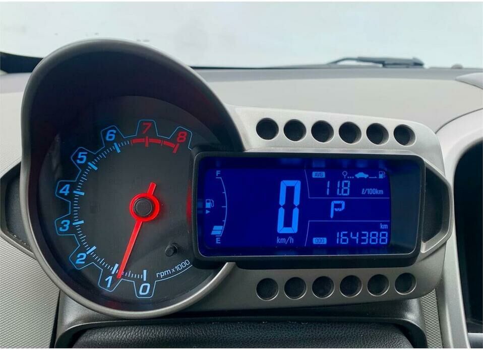 Chevrolet Aveo 1.6 AT (115 л.с.)
