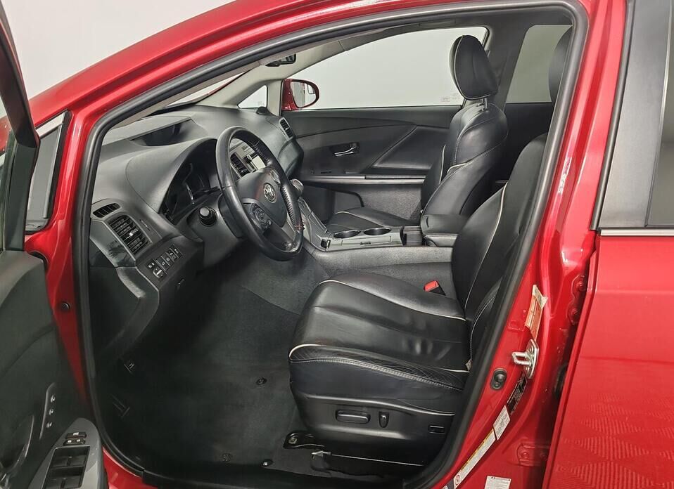 Toyota Venza, I Рестайлинг 2.7 AT (185 л.с.) 4WD