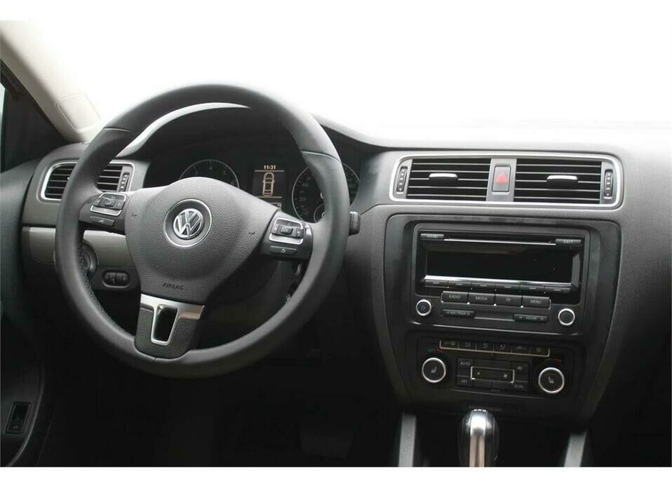 Volkswagen Jetta 1.4 AMT (150 л.с.)