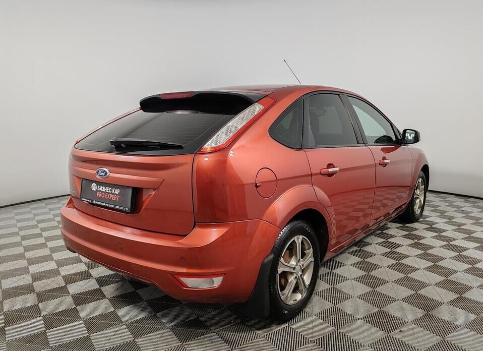 Ford Focus, II Рестайлинг 1.6 MT (115 л.с.)
