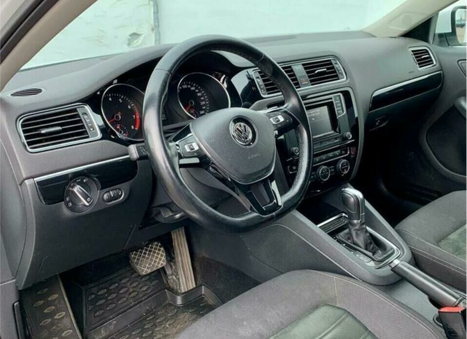 Volkswagen Jetta 1.4 AMT (125 л.с.)