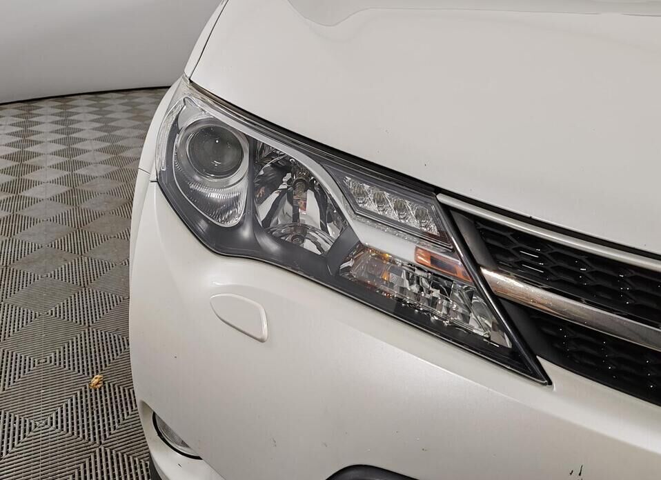 Toyota RAV4, IV (CA40) 2.0 CVT (146 л.с.) 4WD