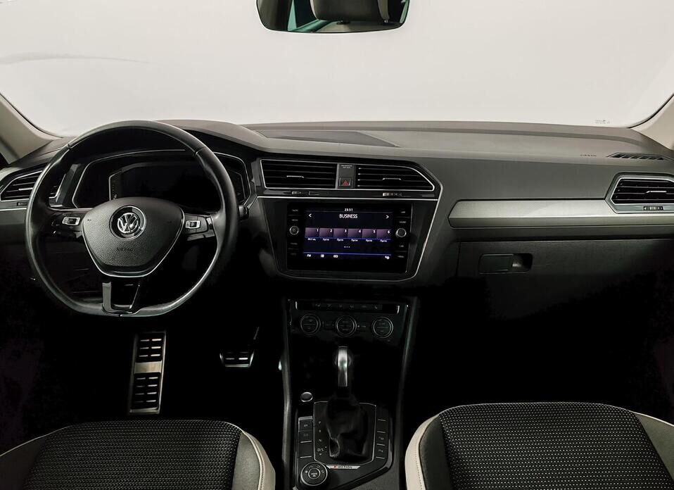 Volkswagen Tiguan 2.0d AMT (150 л.с.) 4WD