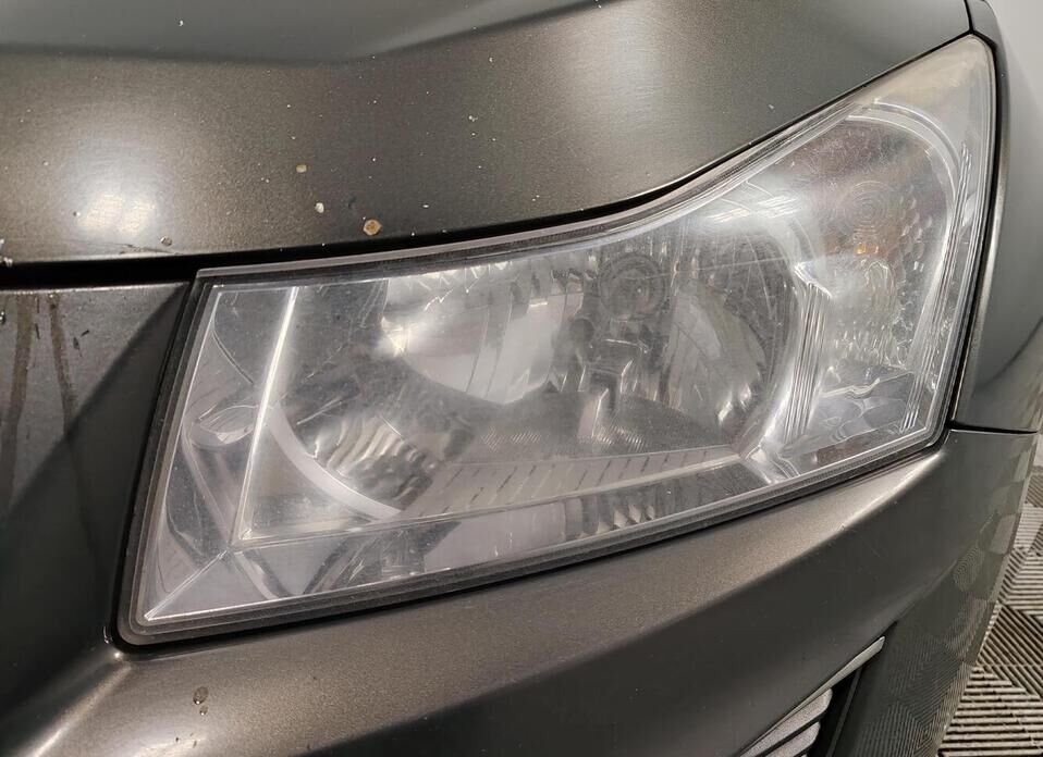 Chevrolet Cruze, I Рестайлинг 1.6 MT (109 л.с.)