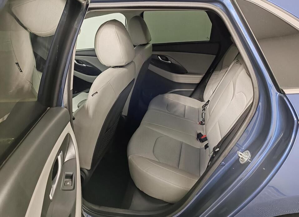 Hyundai i30, III 1.4 AMT (140 л.с.)