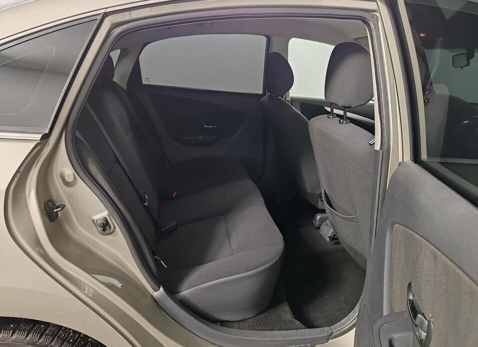 Nissan Almera, III (G15) 1.6 AT (102 л.с.)