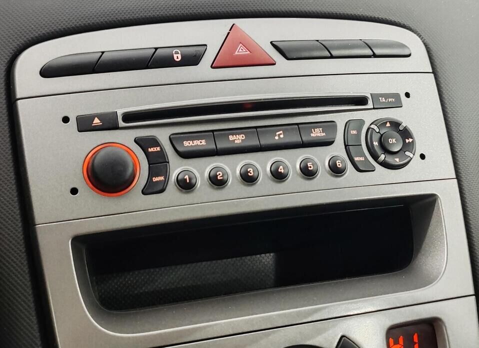 Peugeot 308, I 1.6 AT (120 л.с.)