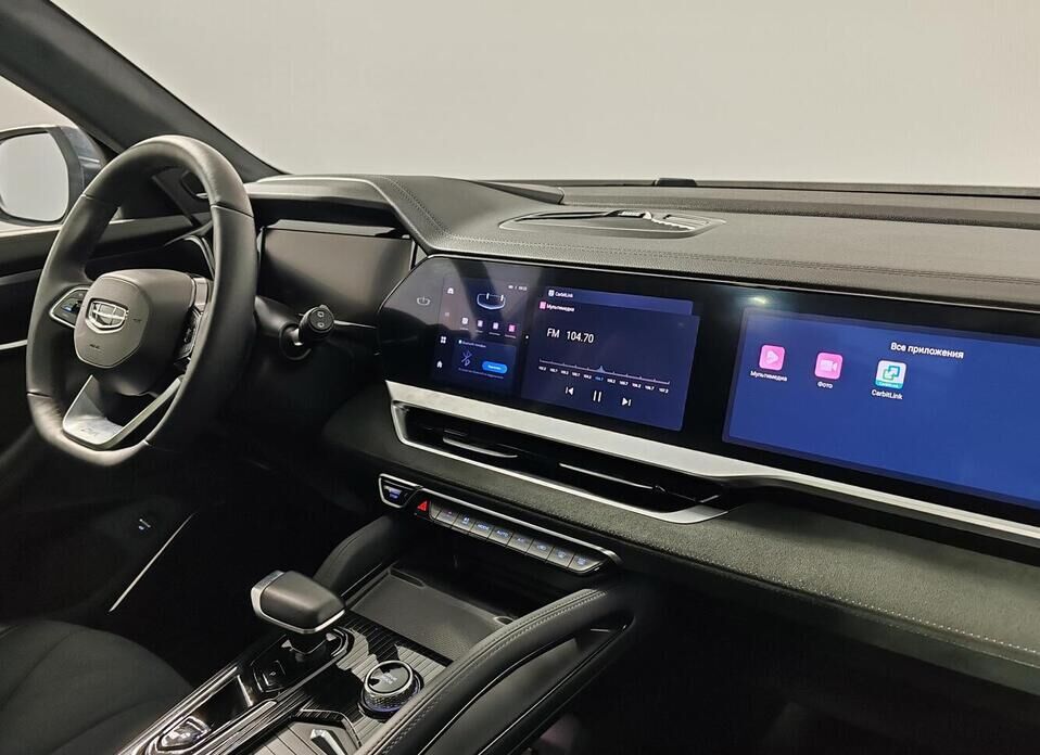 Geely Monjaro 2.0 AT (238 л.с.) 4WD