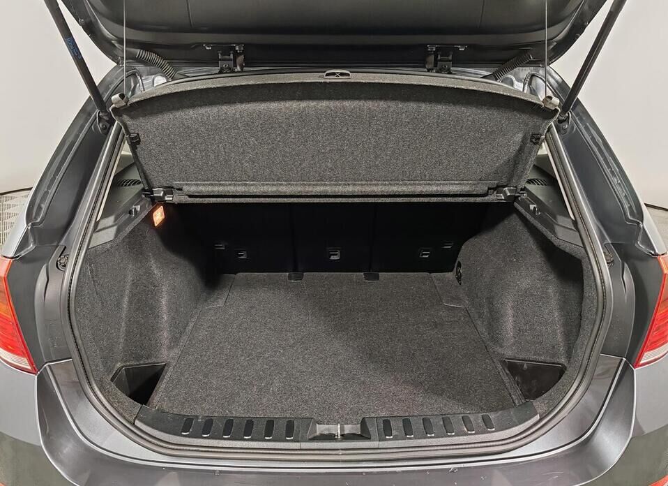 BMW X1, I (E84) Рестайлинг 20i 2.0 AT (184 л.с.) 4WD