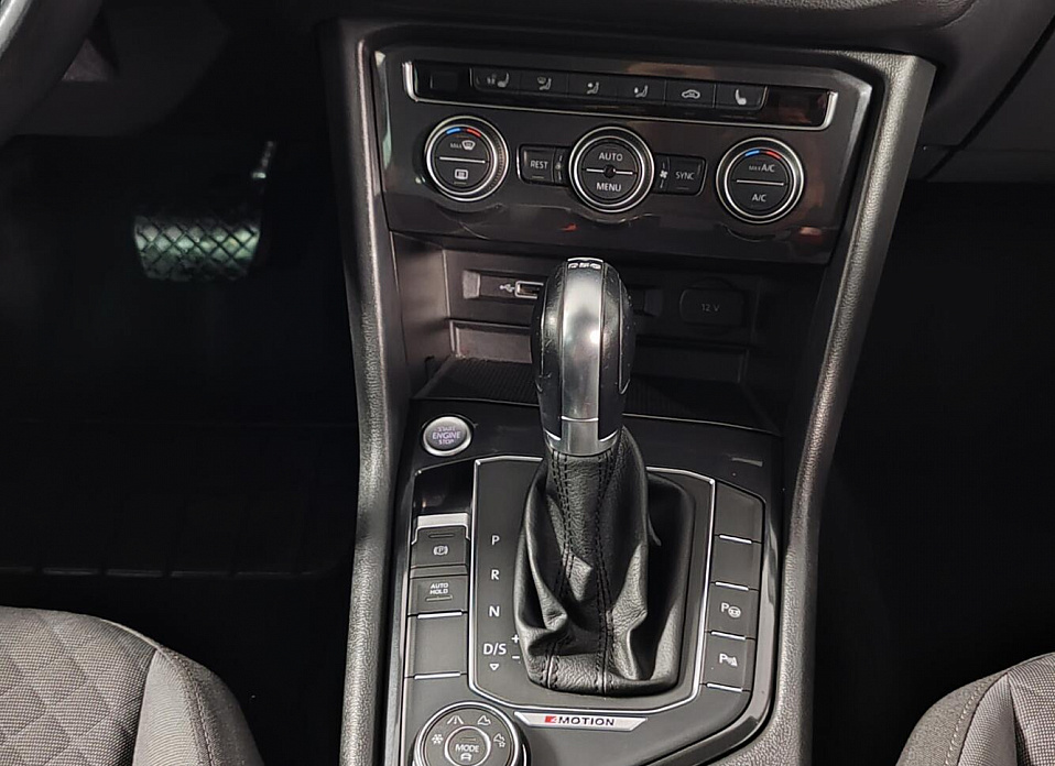 Volkswagen Tiguan, II 2.0 AMT (180 л.с.) 4WD