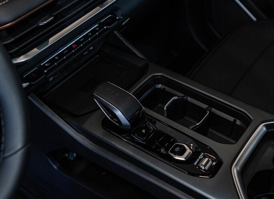 Geely Okavango, I Рестайлинг 2.0 AMT (200 л.с.)