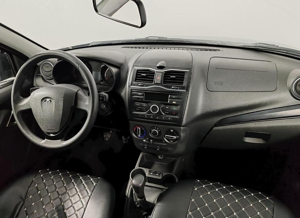 LADA (ВАЗ) Granta, I Рестайлинг 1.6 MT (90 л.с.)