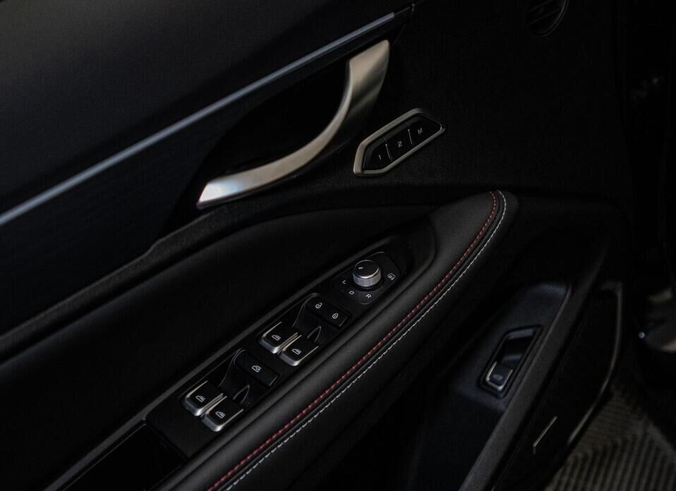 Knewstar 001 2.0 AT (238 л.с.) 4WD