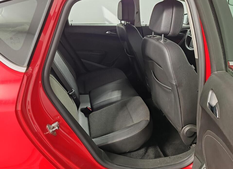 Opel Astra, J Рестайлинг 1.4 AT (140 л.с.)