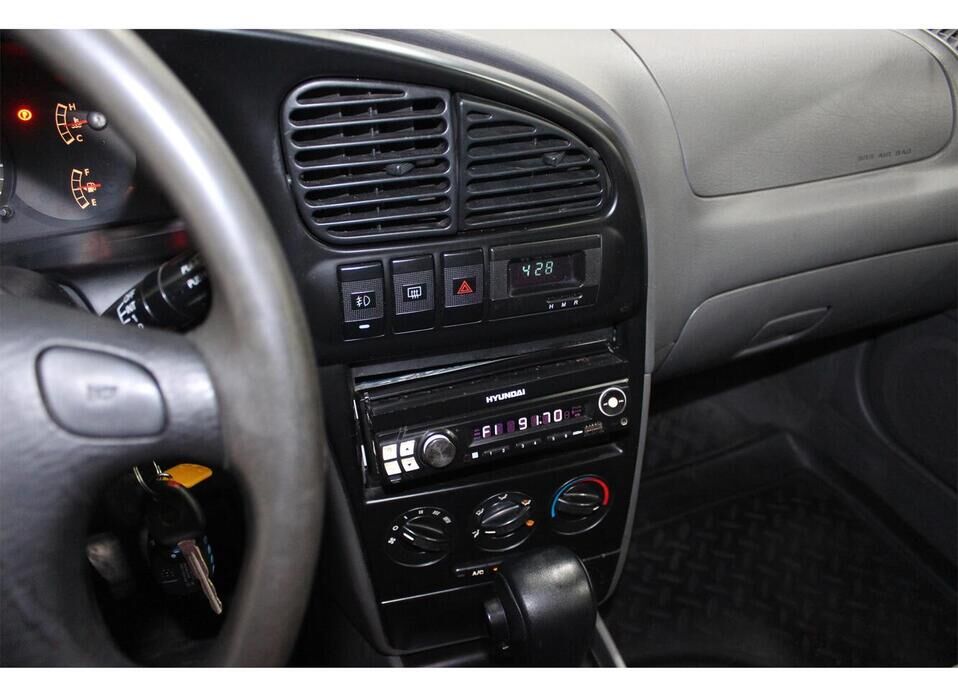 Kia Spectra, I Рестайлинг 2 1.6 AT (101 л.с.)