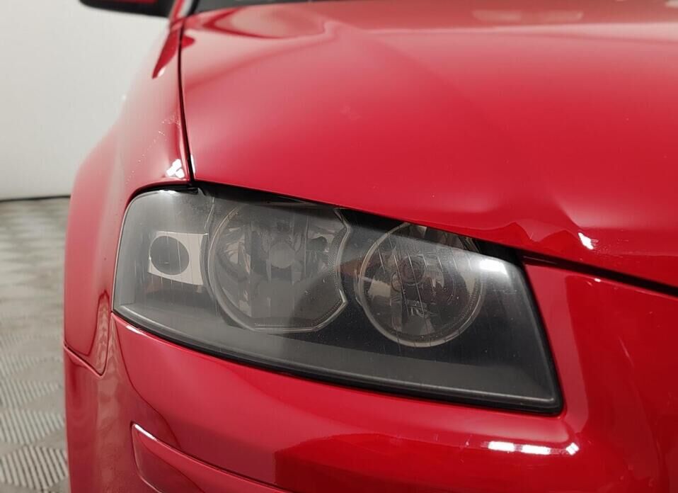 Audi A3, II (8P) Рестайлинг 1 1.6 AT (102 л.с.)