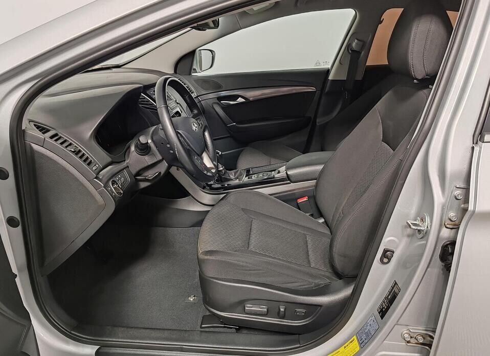 Hyundai i40 2.0 MT (150 л.с.)