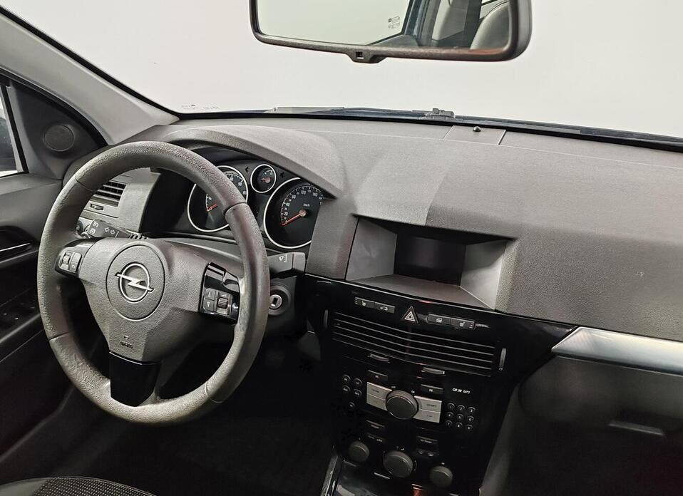 Opel Astra 1.8 MT (140 л.с.)
