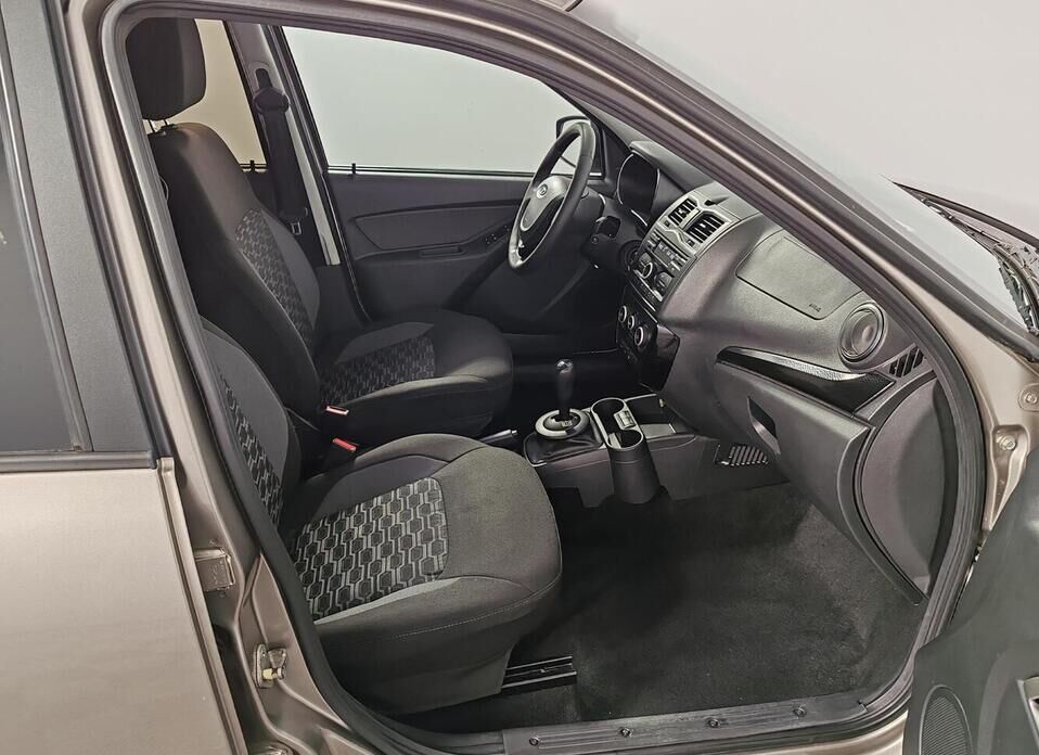 LADA (ВАЗ) Granta Cross 1.6 AMT (106 л.с.)