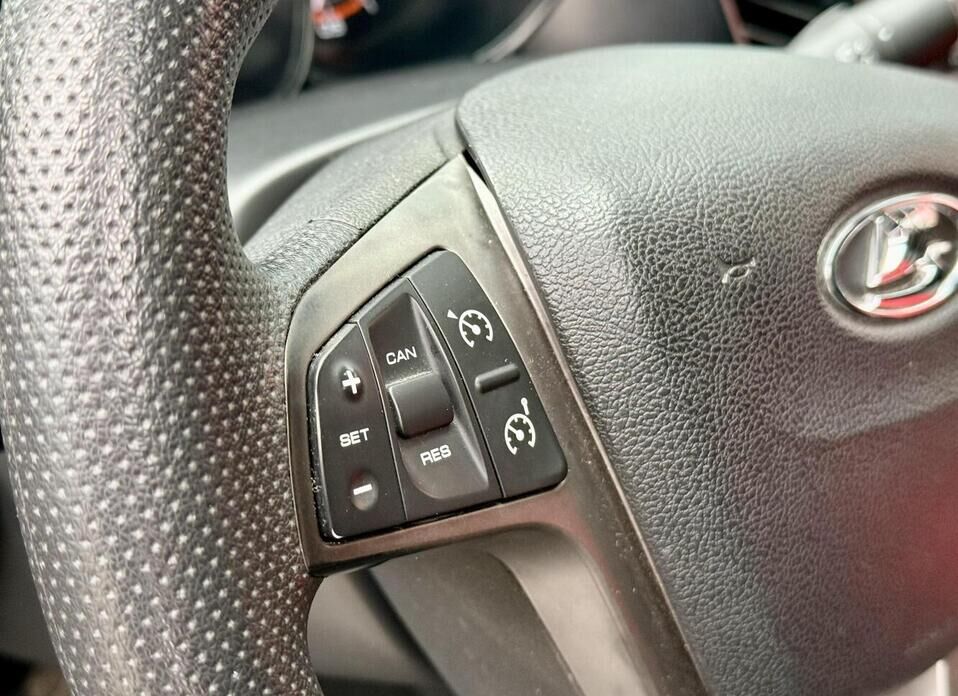 LADA (ВАЗ) Vesta, I 1.6 MT (106 л.с.)