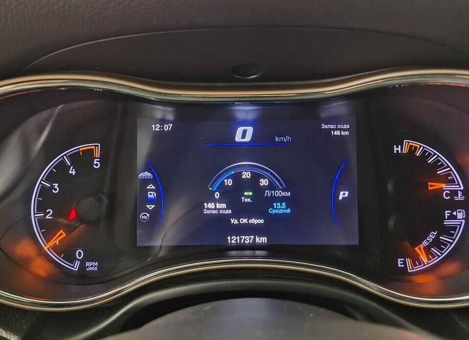 Jeep Grand Cherokee, IV (WK2) Рестайлинг 3.0d AT (243 л.с.) 4WD