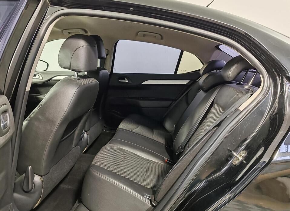 Citroen C4, II Рестайлинг 1.6 AT (150 л.с.)