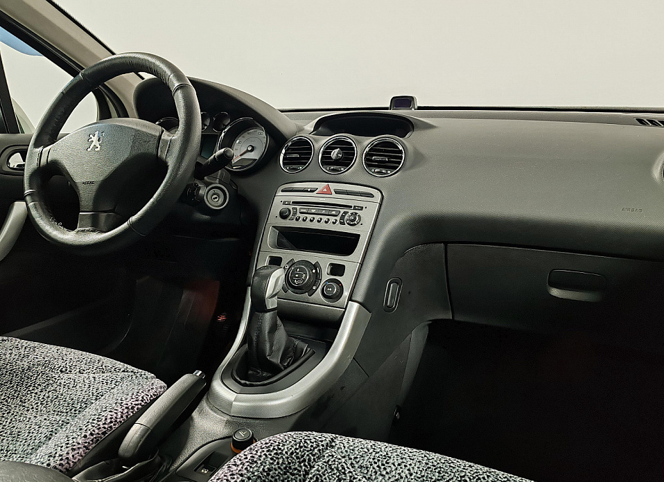 Peugeot 308, I 1.6 MT (120 л.с.)