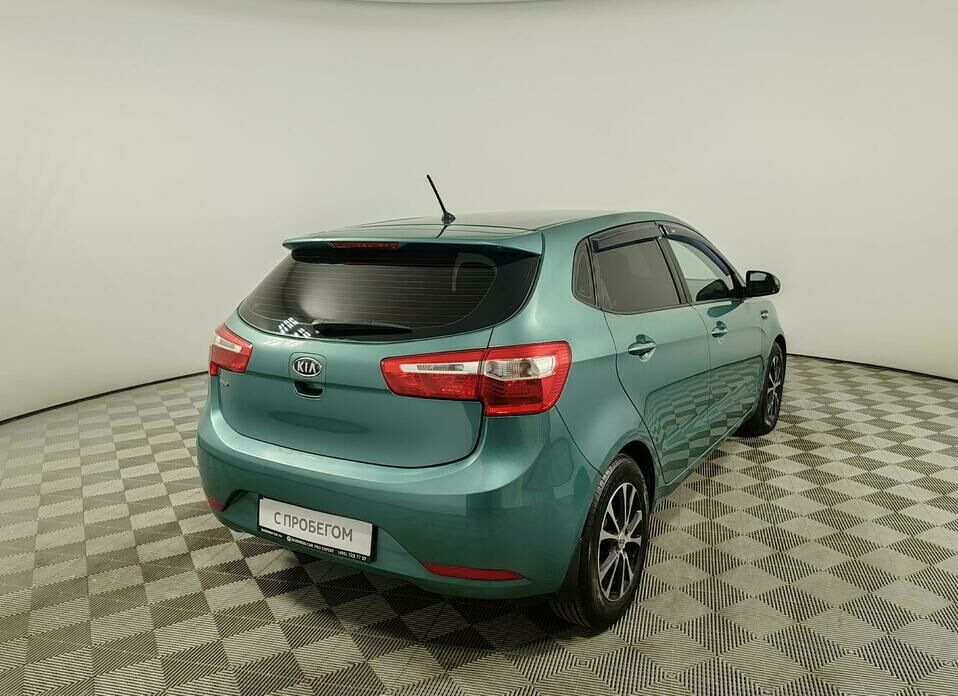 Kia Rio 4-speed 1.6 AT (123 л.с.)
