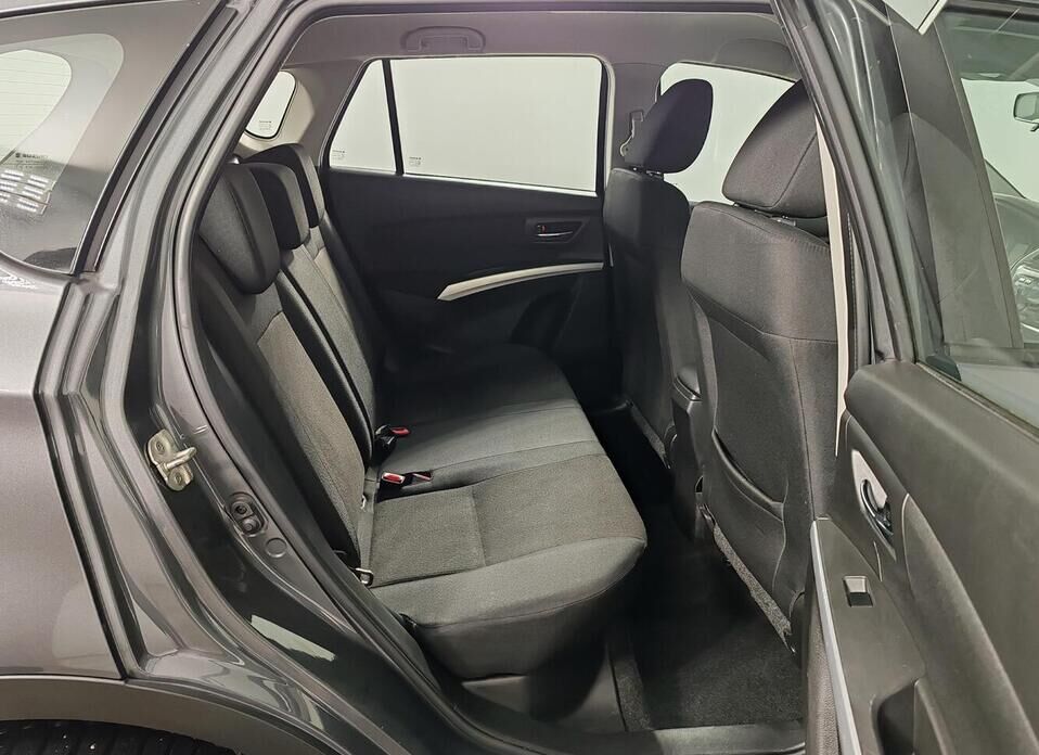 Suzuki SX4, II (S-Cross) Рестайлинг 1.6 AT (117 л.с.)