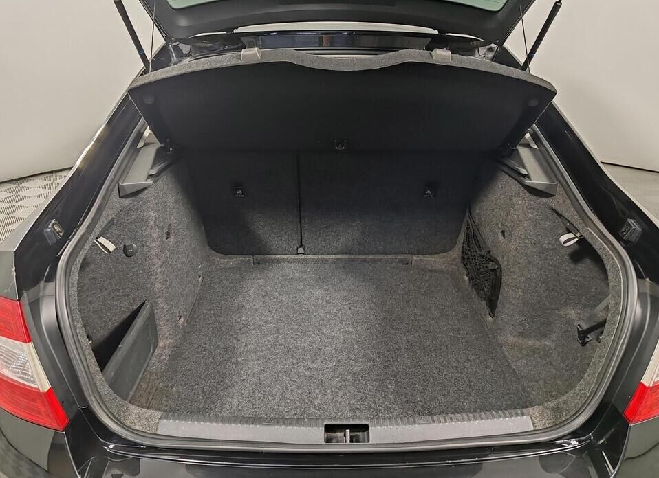 Skoda Octavia, III (A7) 1.6 MT (110 л.с.)