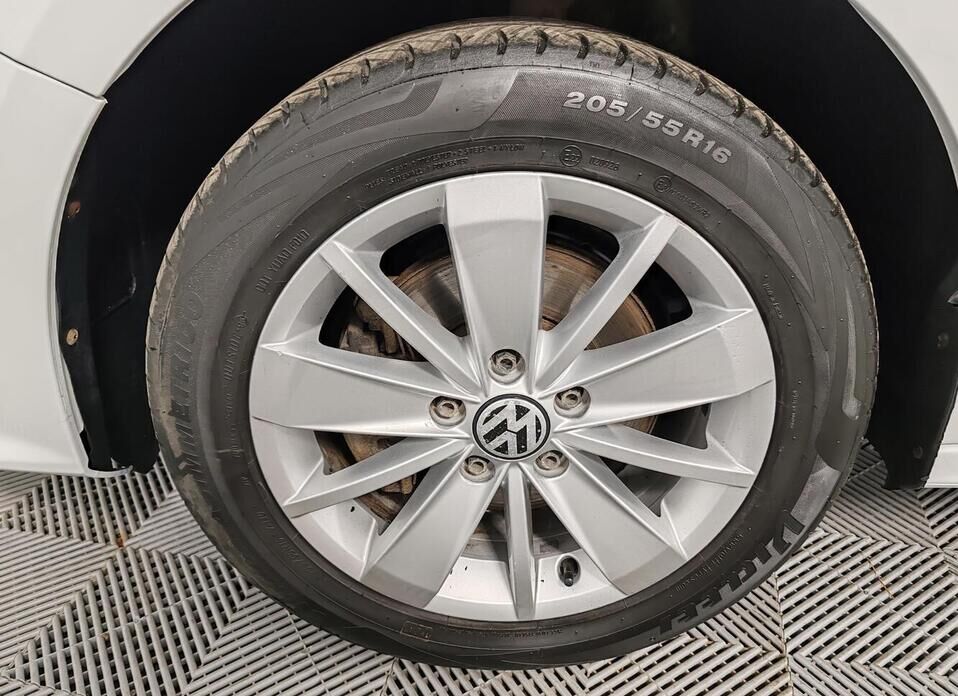 Volkswagen Jetta 1.4 AMT (125 л.с.)